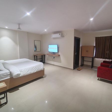 Hotel Blueearth Vizianagaram Exteriér fotografie